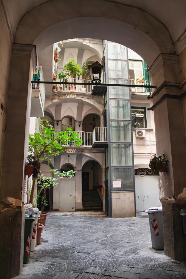 Апартаменты La Pigna Неаполь Экстерьер фото